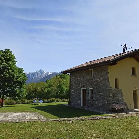 Casa Il Tiglio Affacciata Sul Di Сasa de vacaciones *