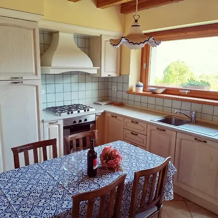 Casa Il Tiglio Affacciata Sul Di Dom wakacyjny Colico
